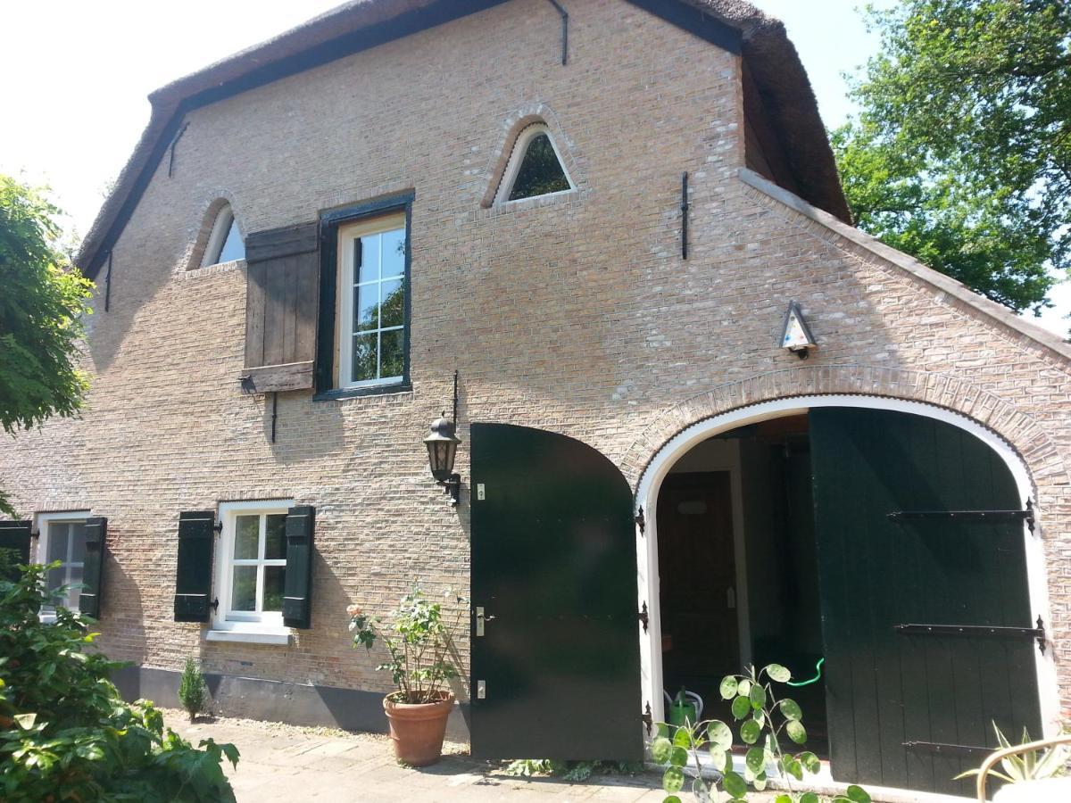 B & B De Pimpelmees 's-Gravenmoer Esterno foto